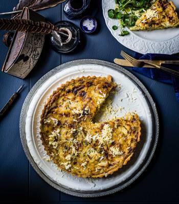 Curried smoked haddock tart