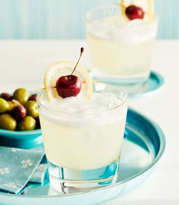 Sponsored: OGGS vegan gin sours