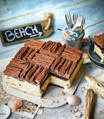 99 Flake ice cream cake