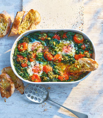 Pesto baked eggs