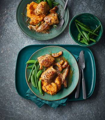 Honey-mustard chicken and apples