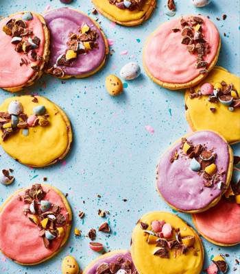 Easter egg shortbreads