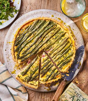 Asparagus and ham quiche