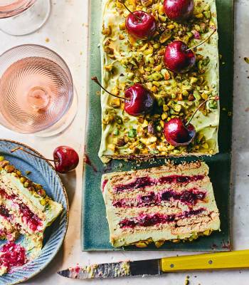 Cherry and pistachio fridge cake