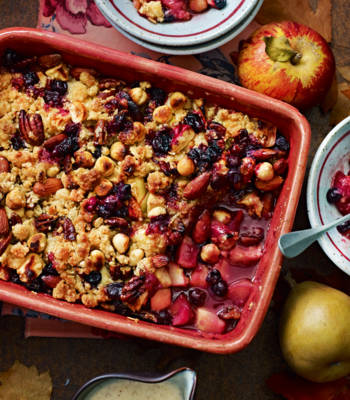 Apple and blackberry jumblenut crumble