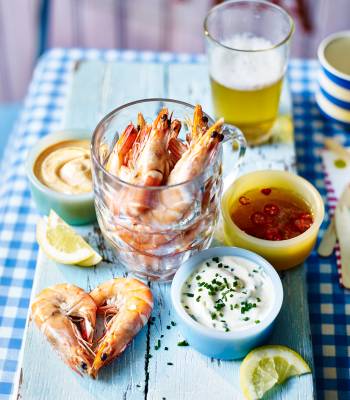 Pint of prawns with mix ’n’ match dips
