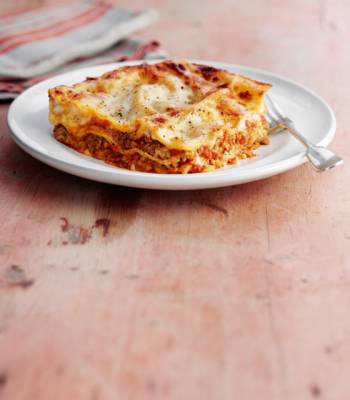 Sausage and fennel lasagne 