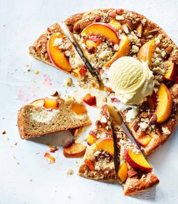 Peaches and cream crumble cake