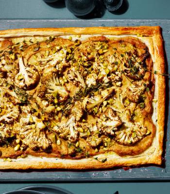 Spiced cauliflower tart with thyme and pistachios