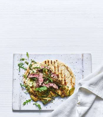 Lamb flatbreads with Greek pesto 