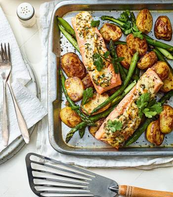 Salmon and asparagus spring traybake