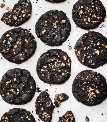 Black stardust cookies