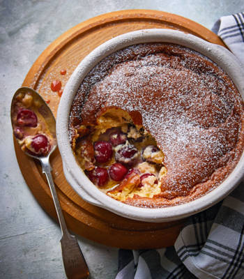 Kentish cherry batter pudding