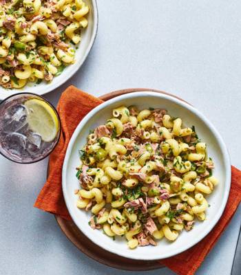 Lemony tuna and tarragon pasta