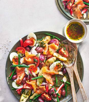 Smoked salmon niçoise