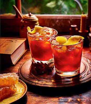 Honeypot whisky sour