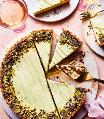 Pistachio cannoli tart