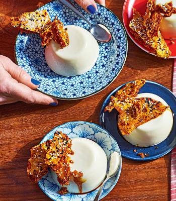 Ginger panna cotta with sesame honeycomb