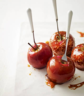 Toffee apples