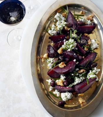 Baked beets with goats’ cheese, toasted walnuts and olives