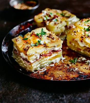 Dauphinoise potatoes with ham hock and mustard
