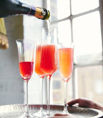 Pink grapefruit fizz