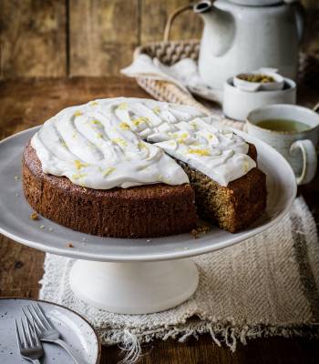 Camomile, lemon and polenta cake