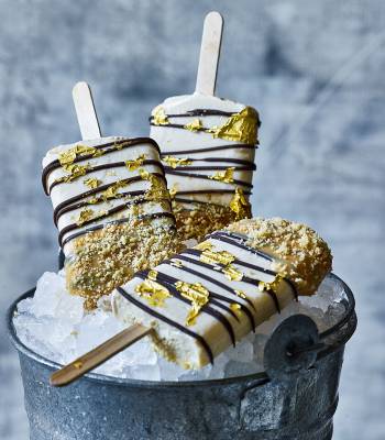 Millionaire's shortbread lollies
