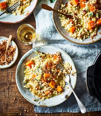 Slow cooker pearl barley risotto with blue cheese and squash