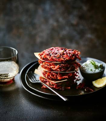 Beetroot and dill fritters with yogurt sauce