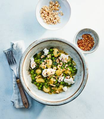 Pea and ricotta gnocchi bowl