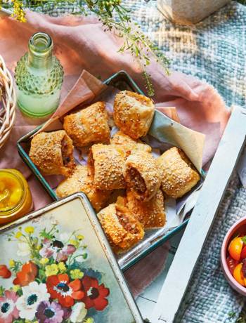 Chilli jam and spring onion sausage rolls