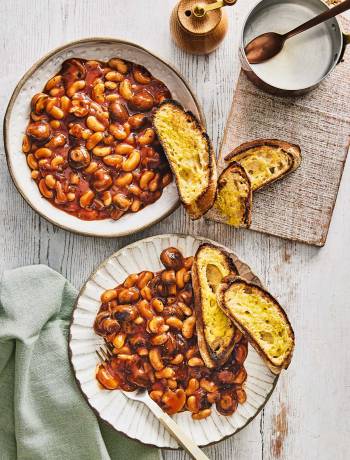 Bean and mushroom chasseur