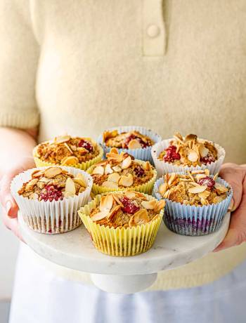 Almond, raspberry and spelt muffins