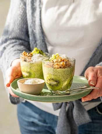 Matcha and kiwi chia pudding
