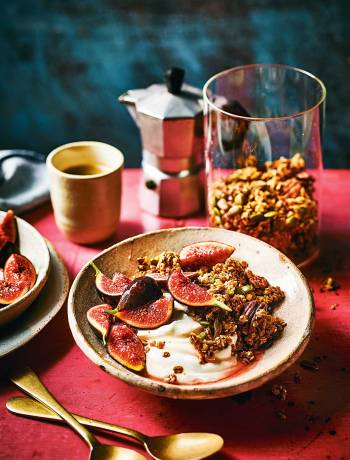 Yogurt bowl with macerated figs and miso granola