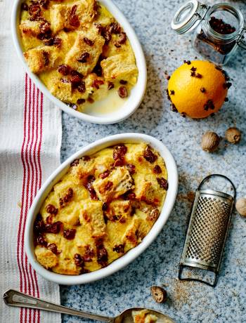 Brandy and date panettone butter puddings