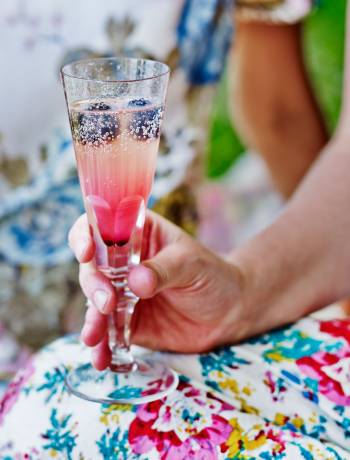 Blackberry lime fizz 