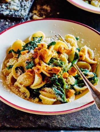 Orecchiette with spinach, Dolcelatte and hazelnuts