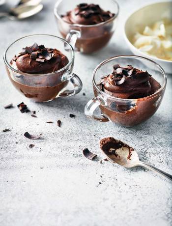 Coconut milk chocolate pots