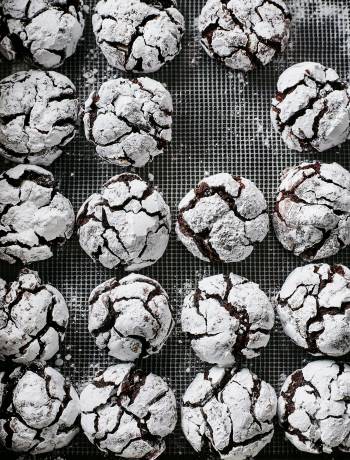 Brownie crinkle cookies 