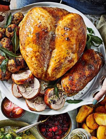 Easy-carve roast turkey with chestnut stuffing