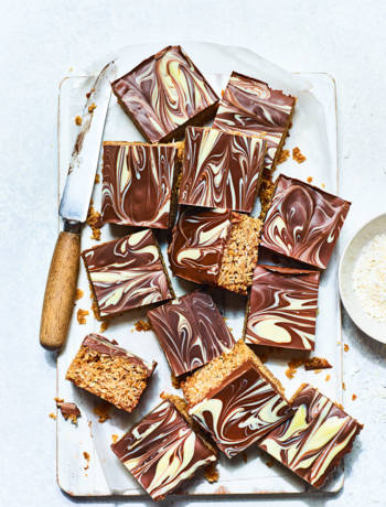 Chocolate-coconut flapjacks