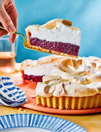Blackberry, lemon and thyme meringue pie