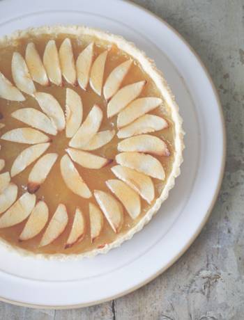 French apple tart