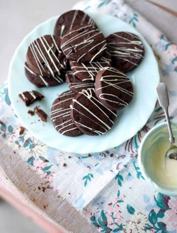 Chocolate and chilli shortbread