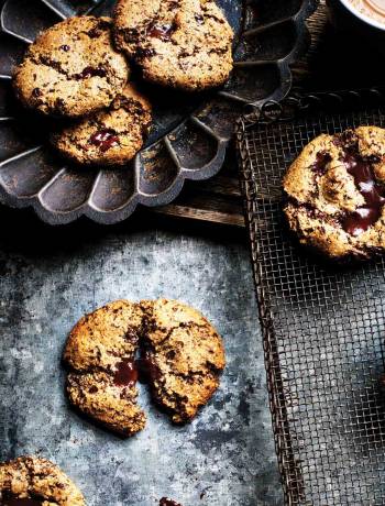 Mini chocolate one-chunk cookies