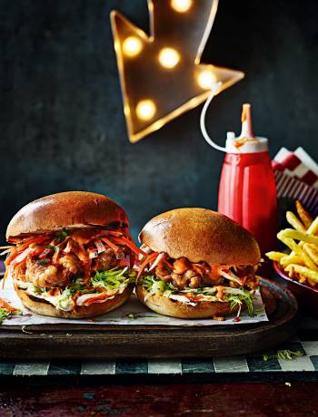 Chick 'n' Sours K-pop chicken burger 