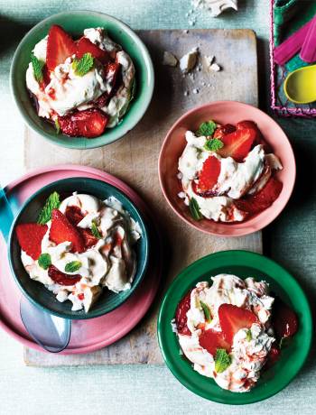 Roasted strawberry and mint Eton mess