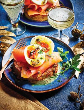 Smoked salmon kedgeree crumpets
